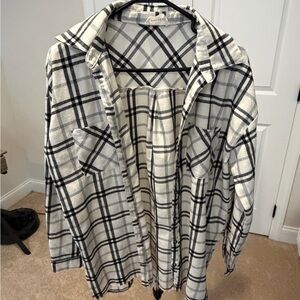 Women’s Black and White Plaid Flannel